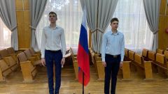 Церемония поднятия флага
